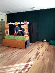 Panevėžio lėlių vežimo teatro spektaklis „Princesė Strazdanėlė“